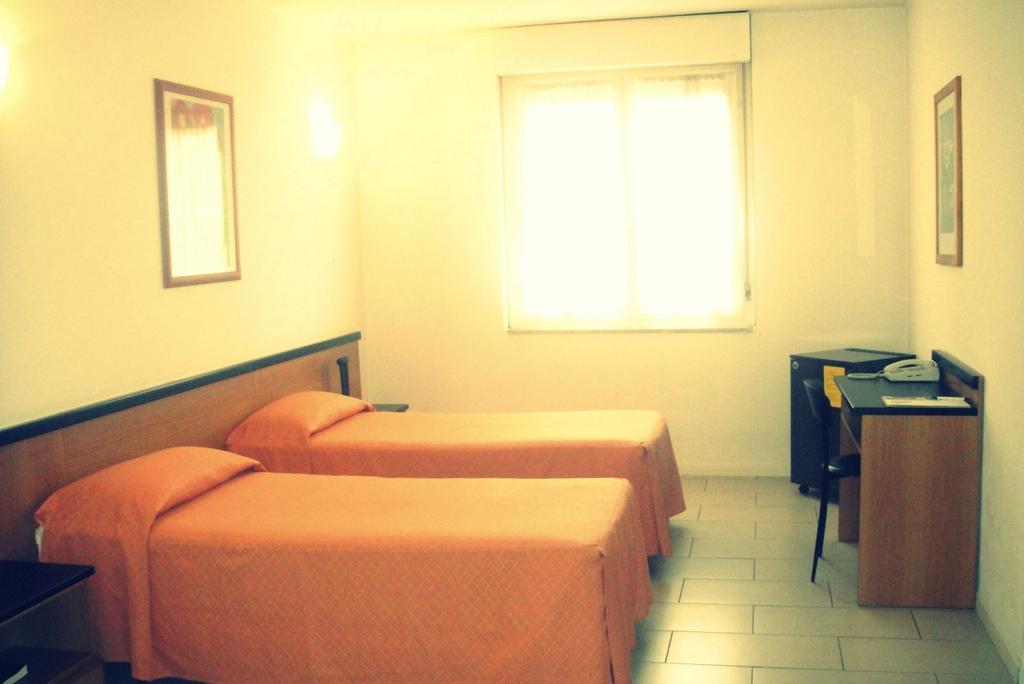 Hotel Scala Nord Milan Chambre photo